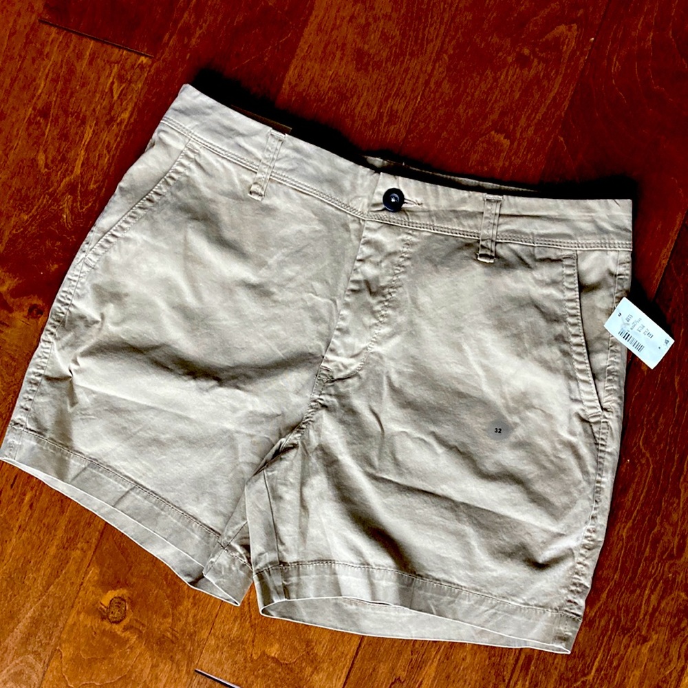 ***NEW WITH TAGS 🏷 **** AERO Coast Chino Shorts 5.5"